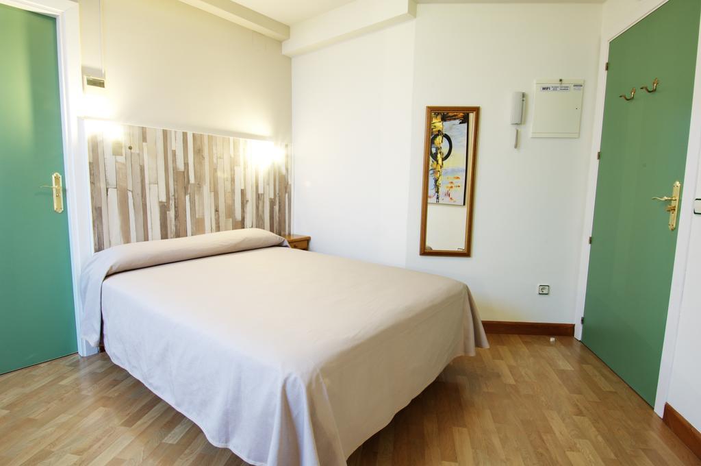 Hotel Apartamentos Aralso Segovia Exteriör bild