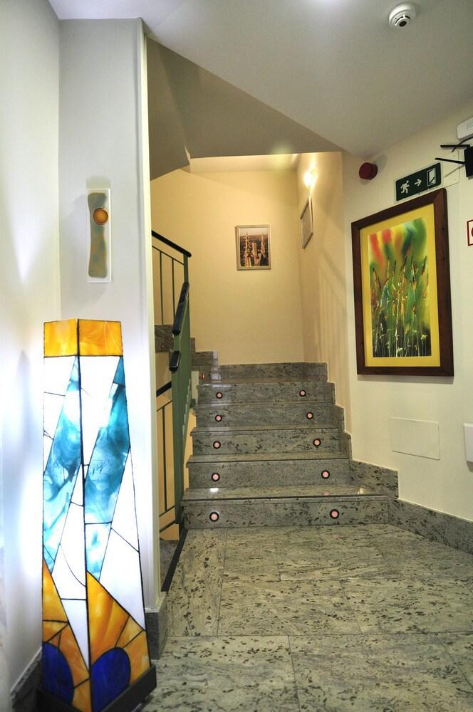 Hotel Apartamentos Aralso Segovia Exteriör bild